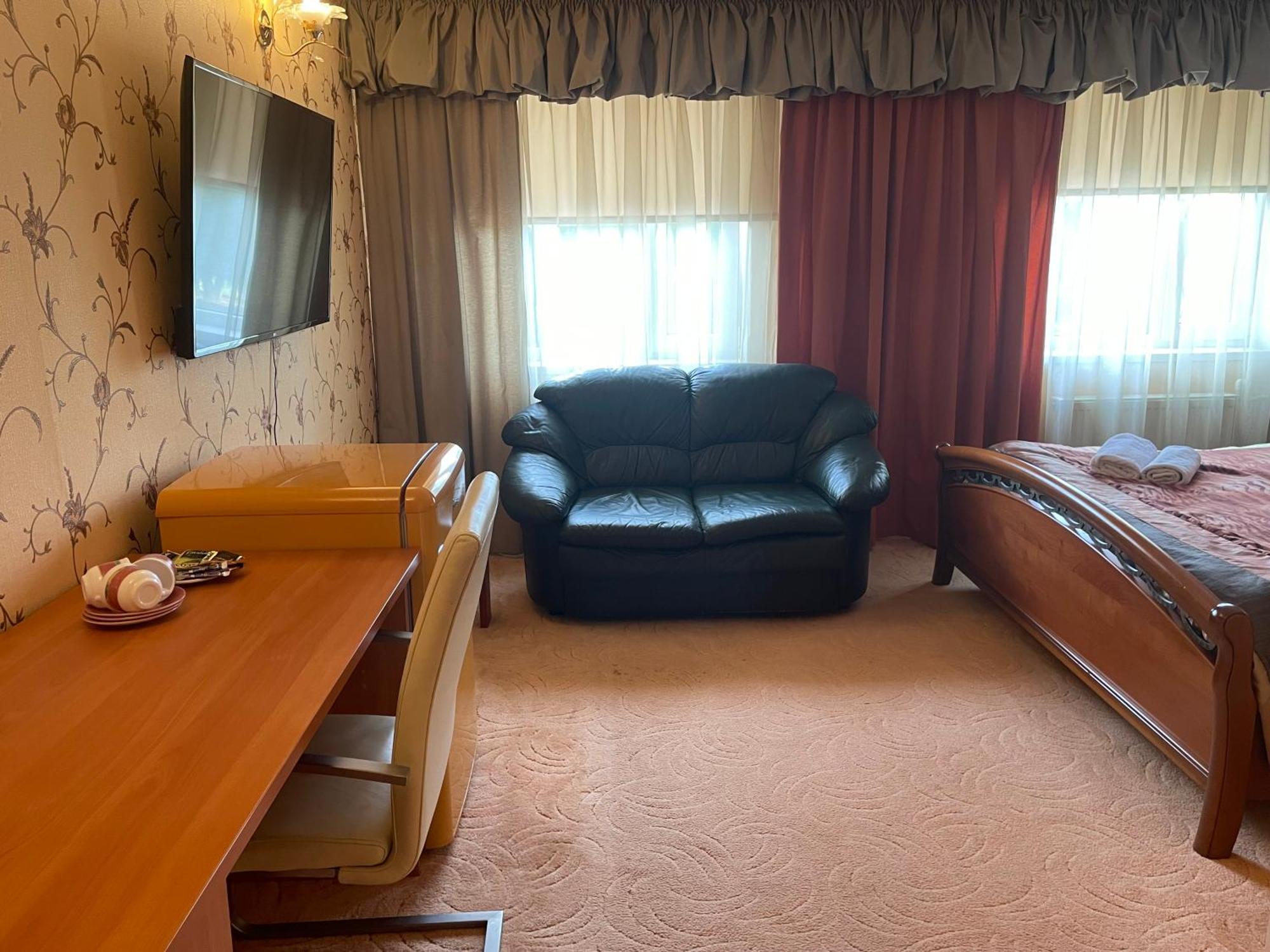 Riverside Motel Jelgava Exterior foto